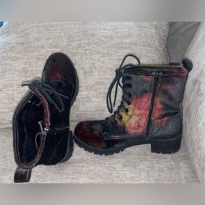 Sold!!! Madden Girl - Black with designed flowers (roses)